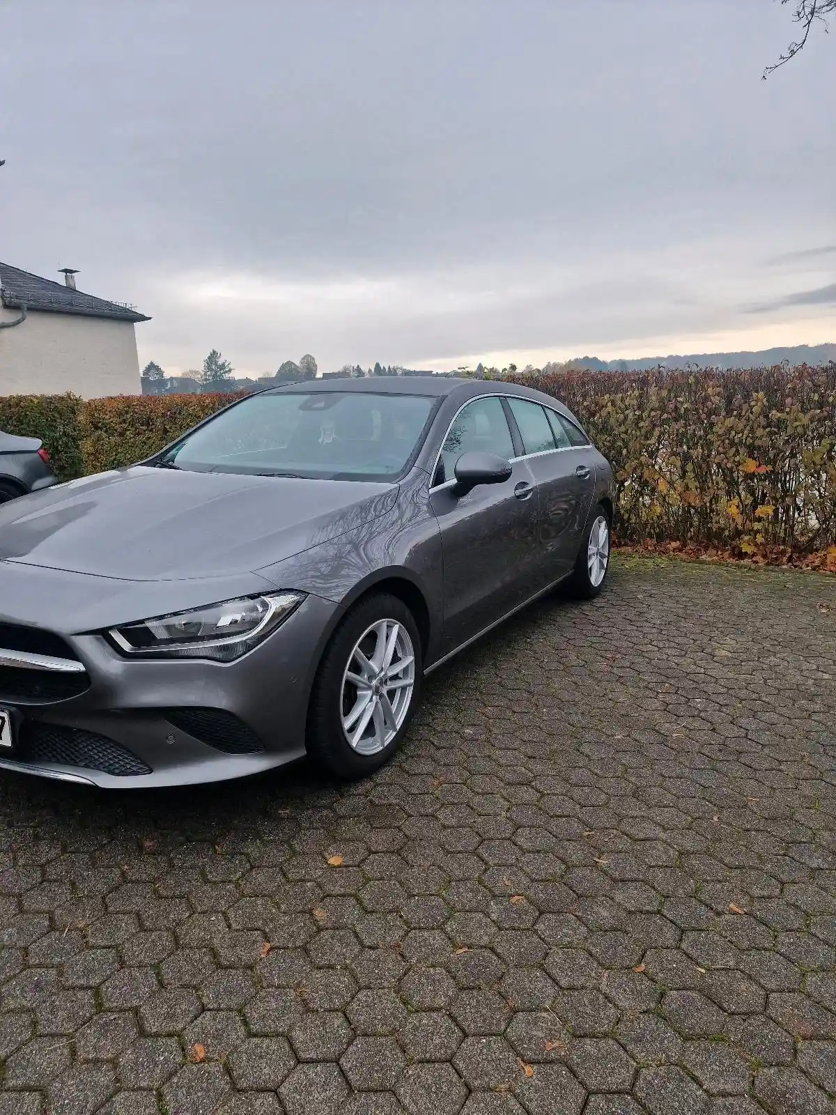 Mercedes-Benz CLA 220