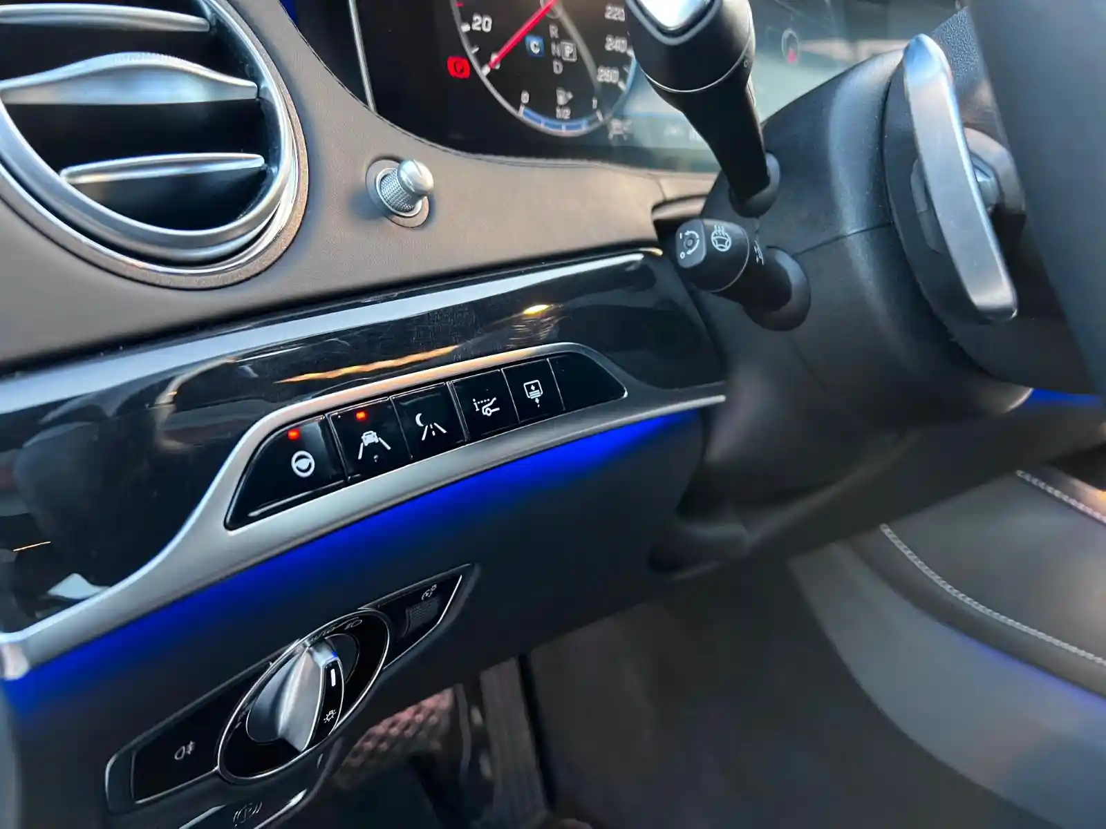 Mercedes-Benz S 560