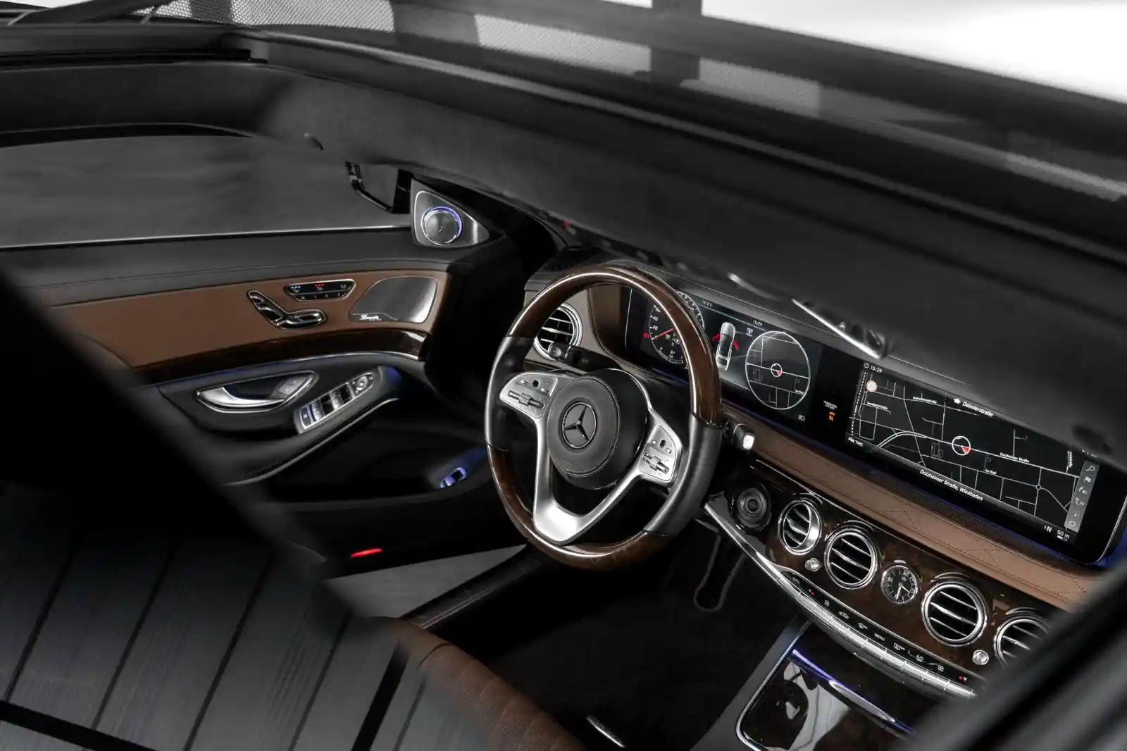 Mercedes-Benz S 560