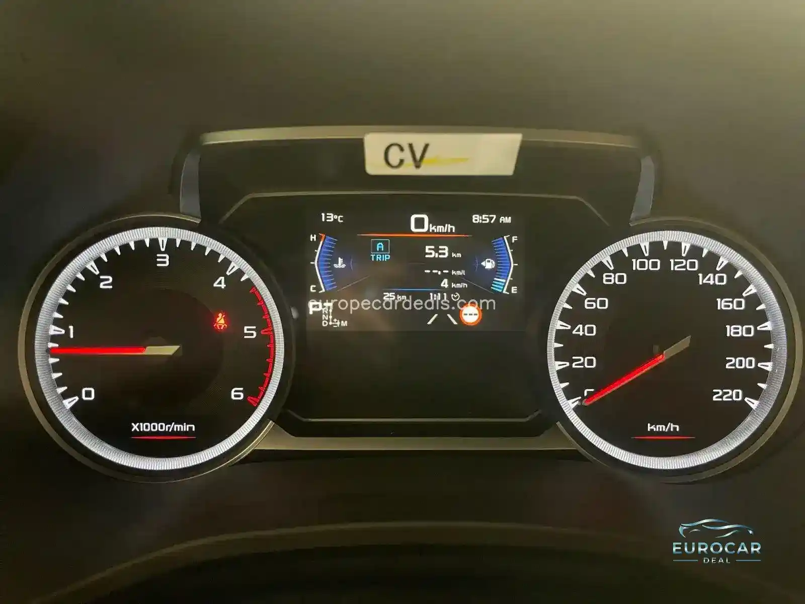 DoubleCab 4WD AT V-Cross Kam SHZ AHK Apple