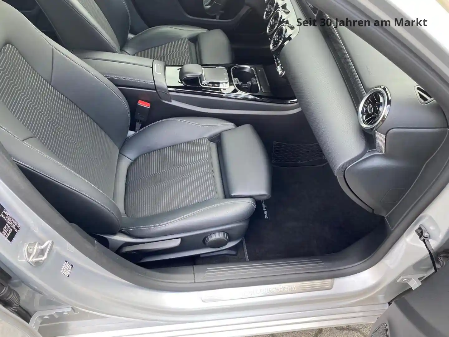 Mercedes-Benz A 220