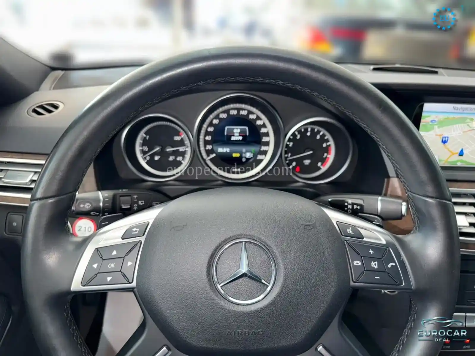 Mercedes-Benz E 200
