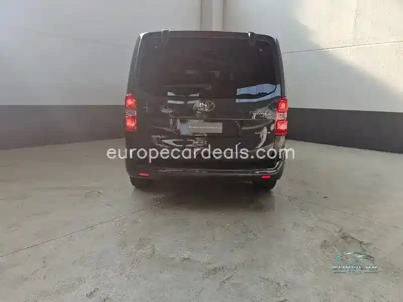 Toyota Proace (Verso)