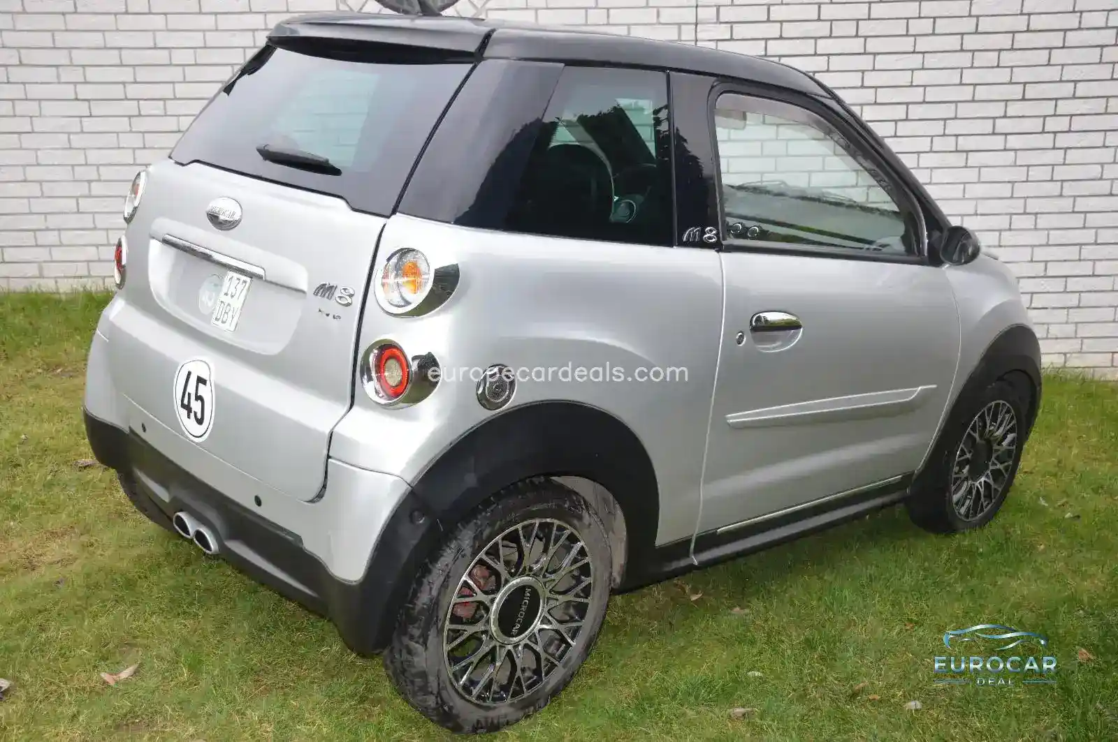 Microcar M-8