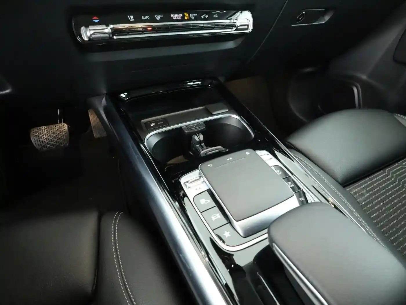 Mercedes-Benz B 220