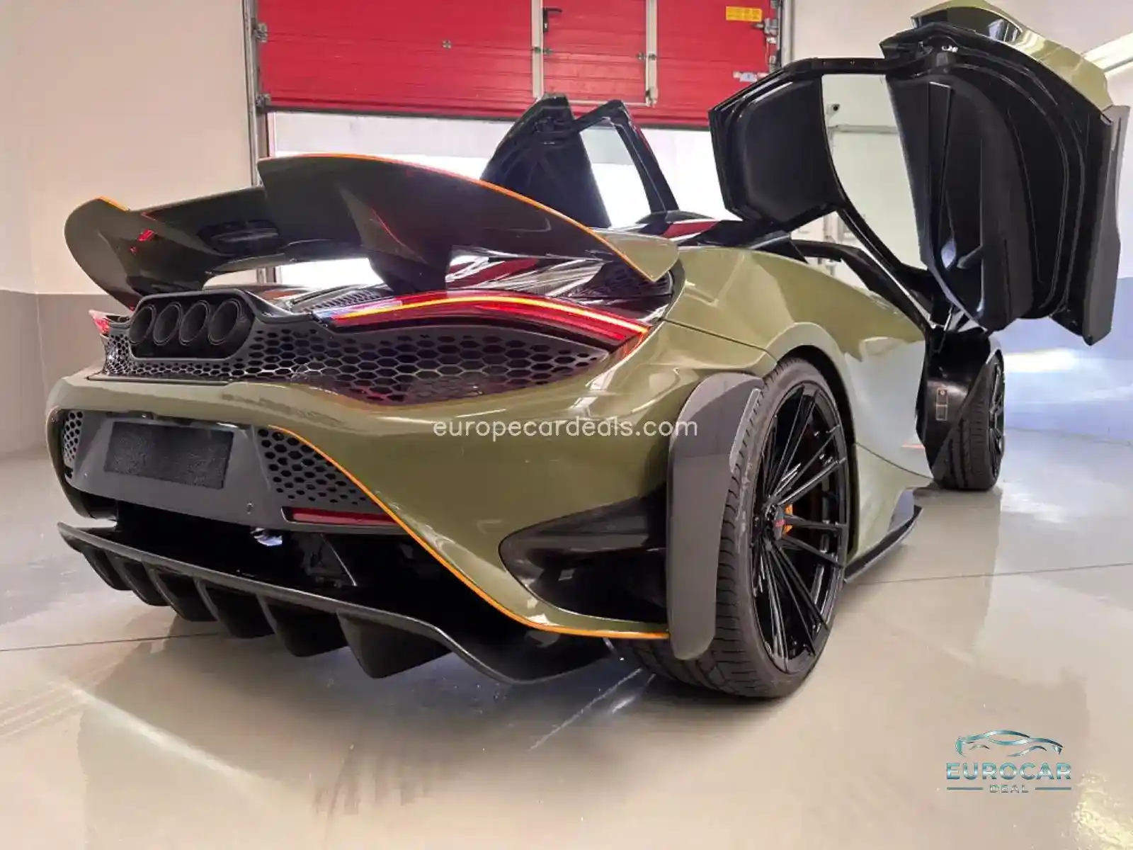McLaren 765LT