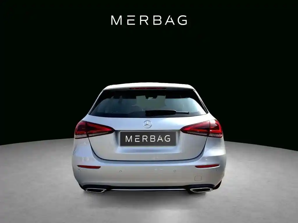 Mercedes-Benz A 220