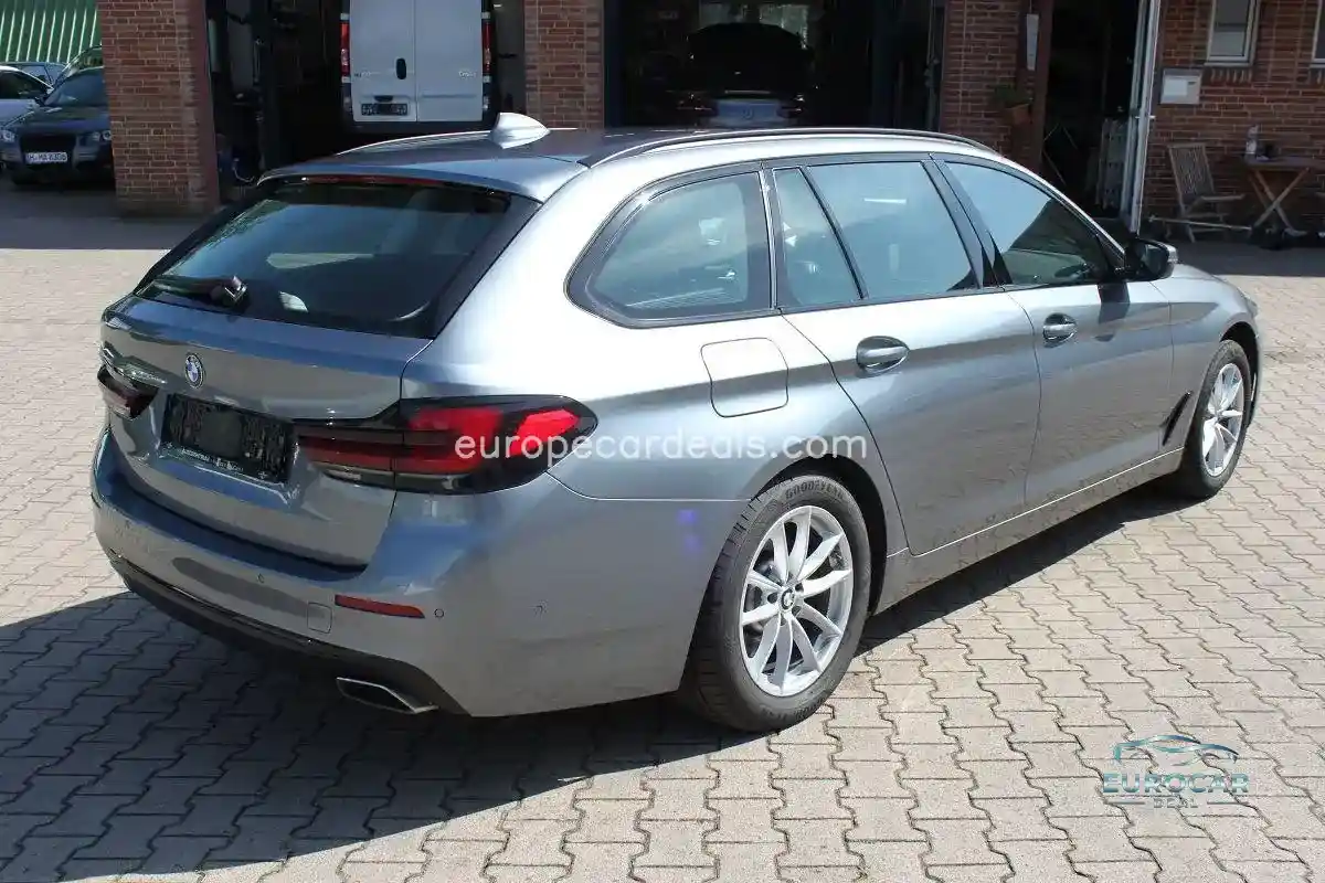 BMW 530