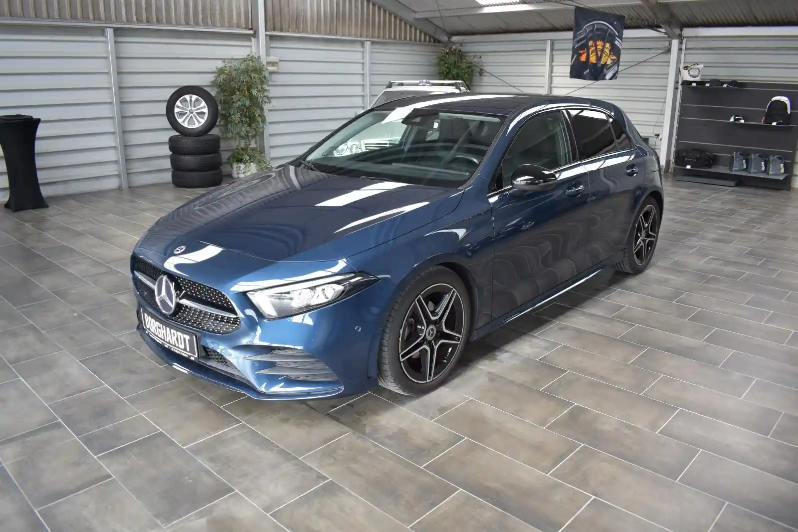 Mercedes-Benz A 180