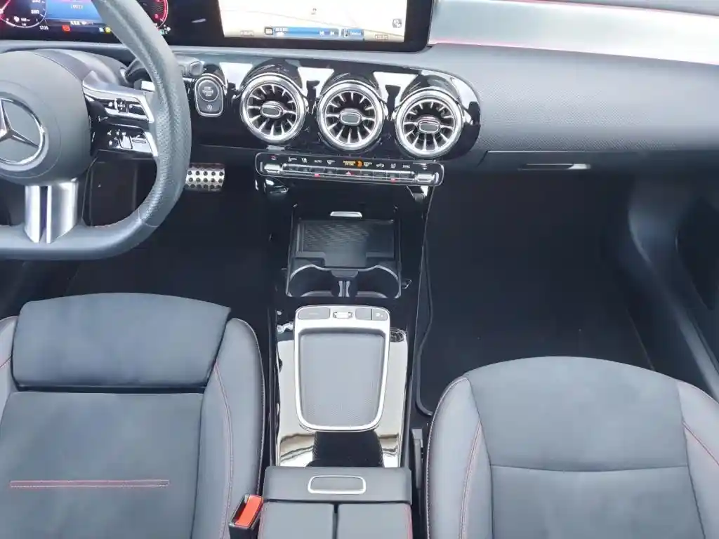 Mercedes-Benz CLA 200 Shooting Brake