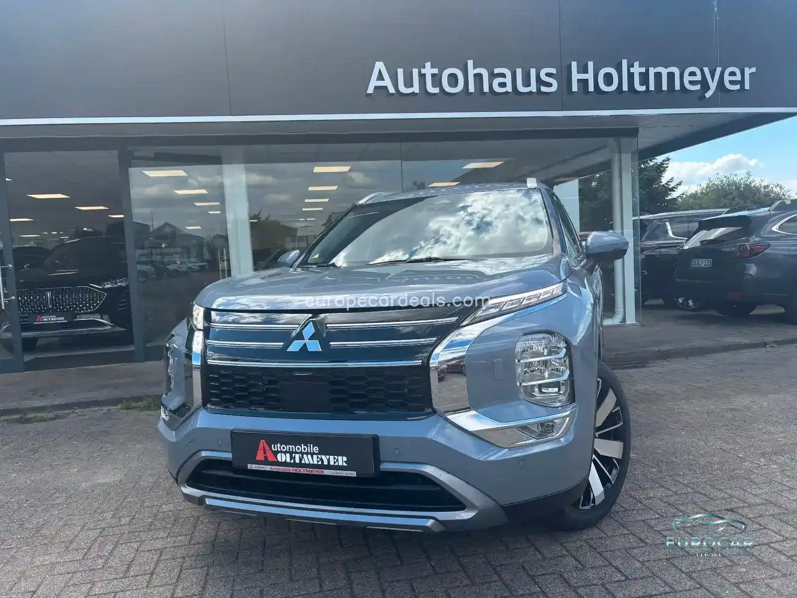 Mitsubishi Plug-in Hybrid Outlander