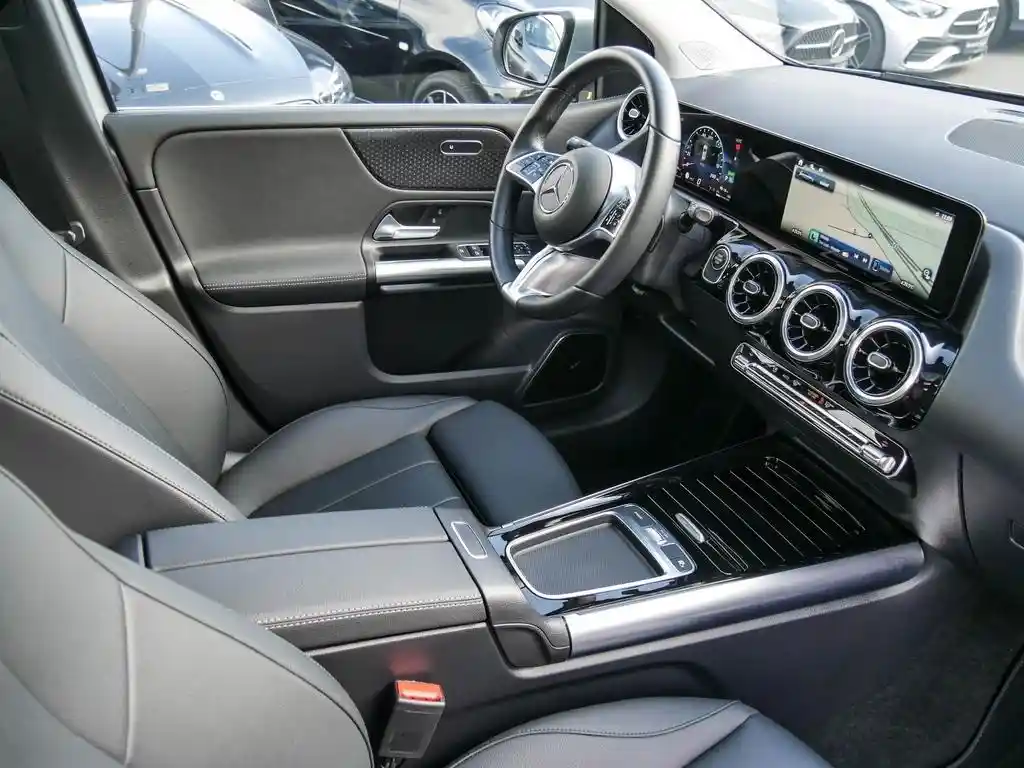 Mercedes-Benz B 250