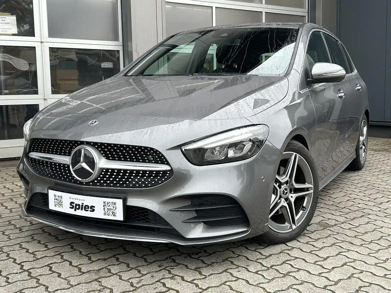 Mercedes-Benz B 200