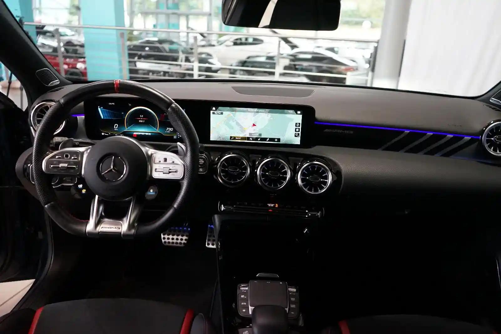 Mercedes-Benz A 35 AMG