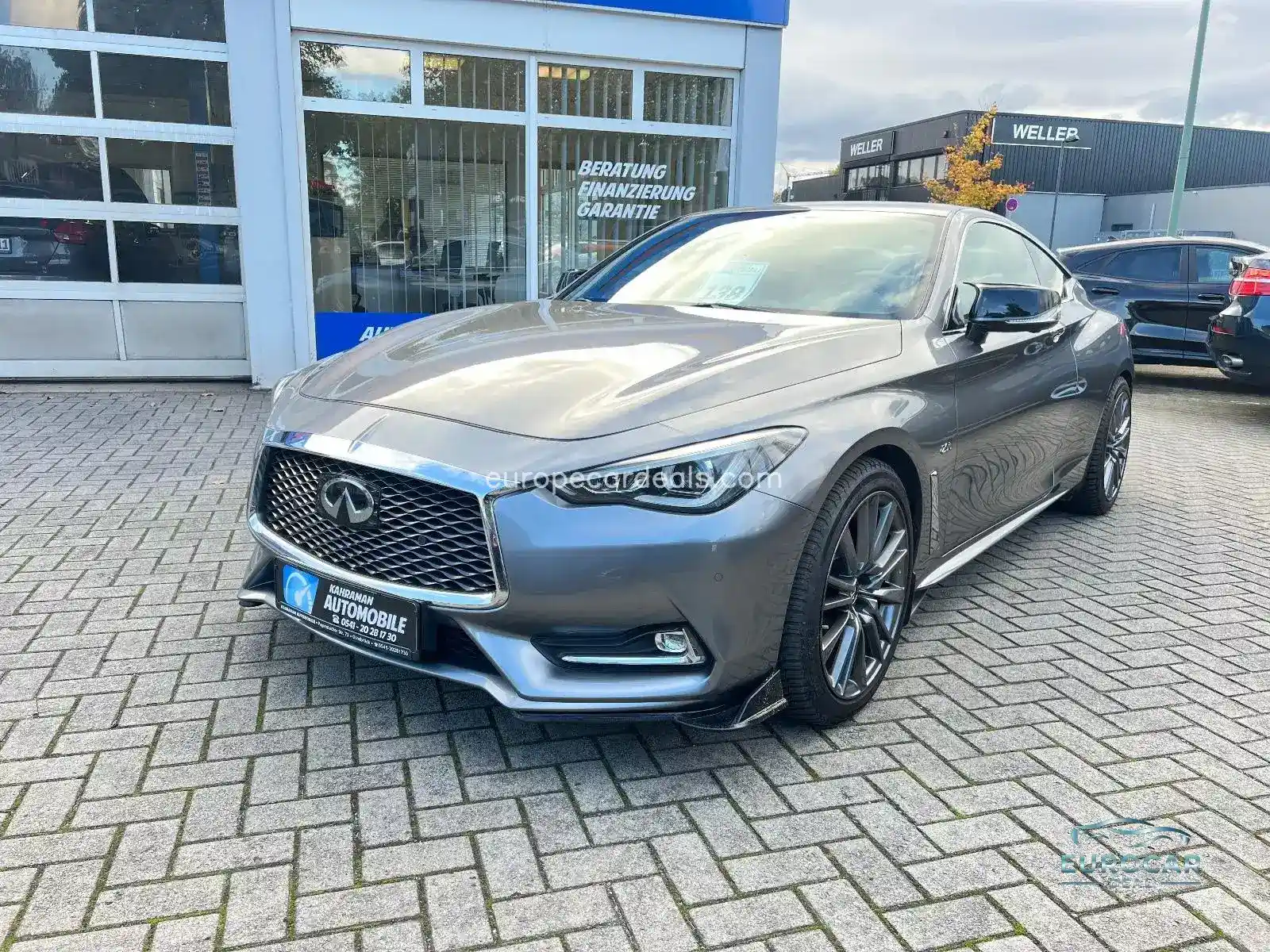 Infiniti Q60