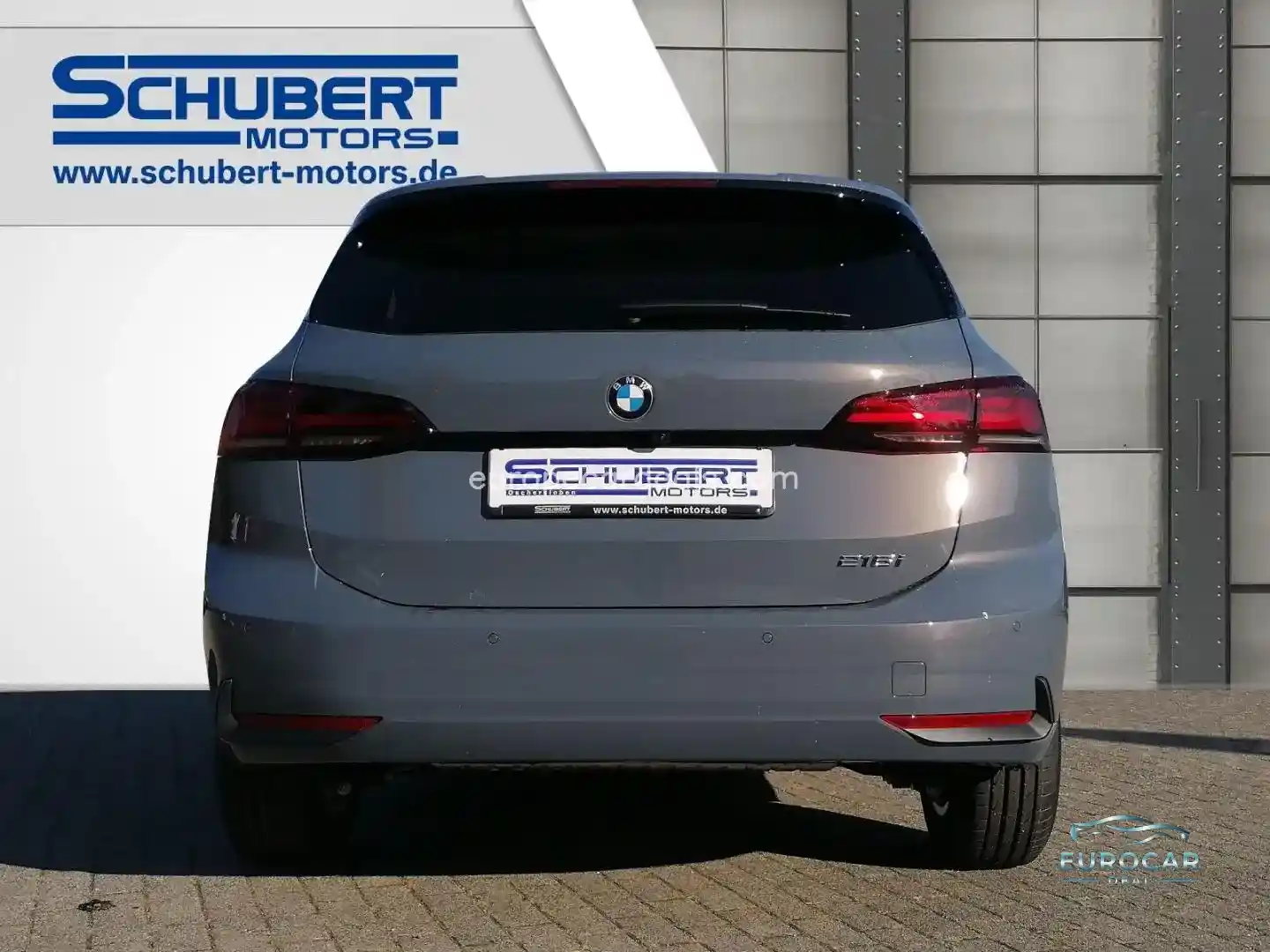 BMW 216