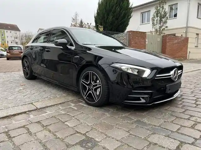 Mercedes-Benz A 35 AMG