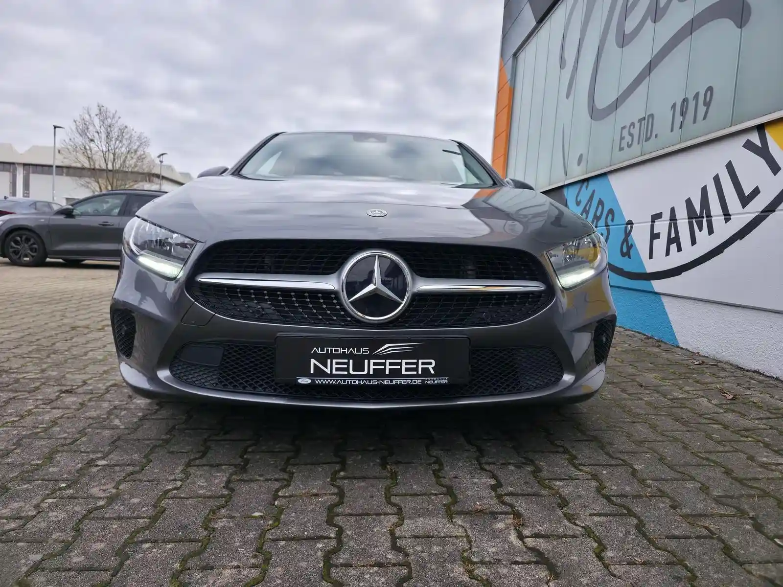 Mercedes-Benz A 180