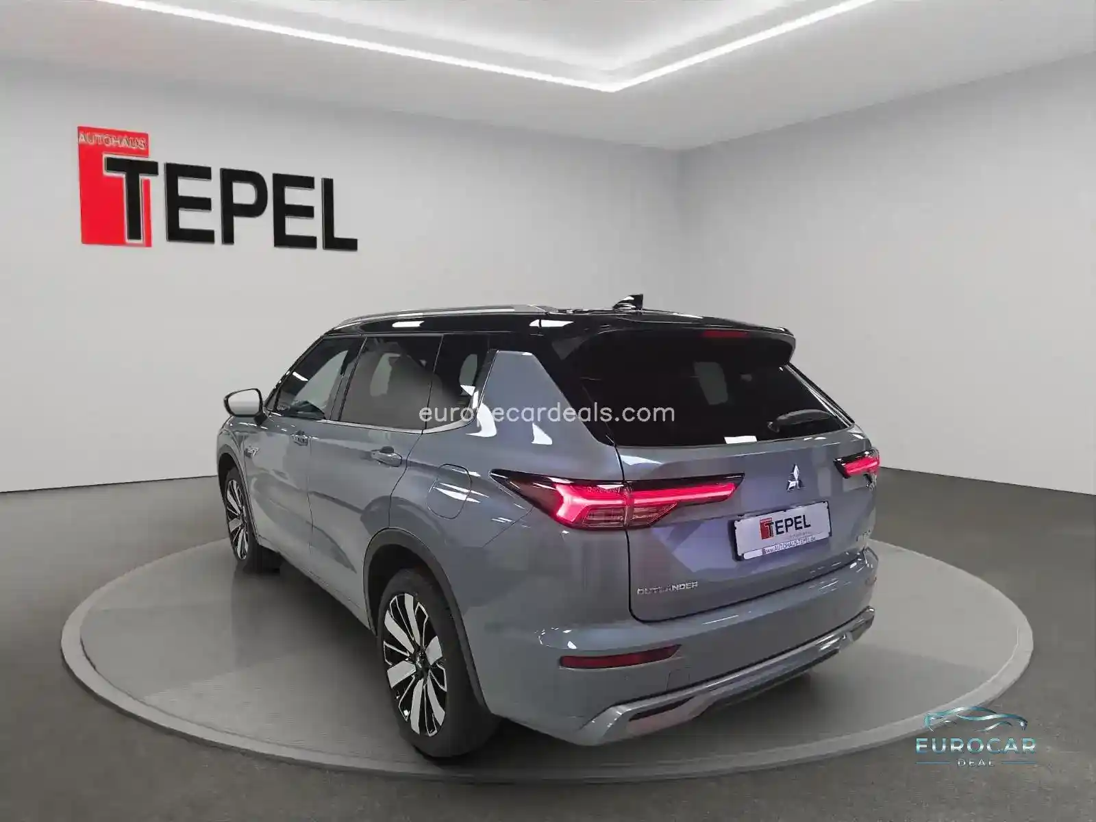 Mitsubishi Plug-in Hybrid Outlander