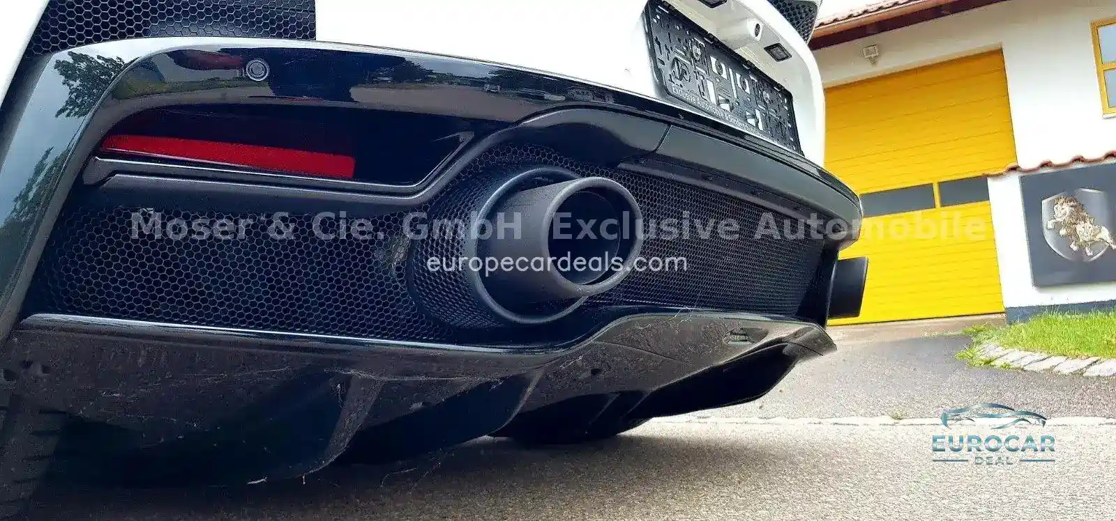 McLaren GT