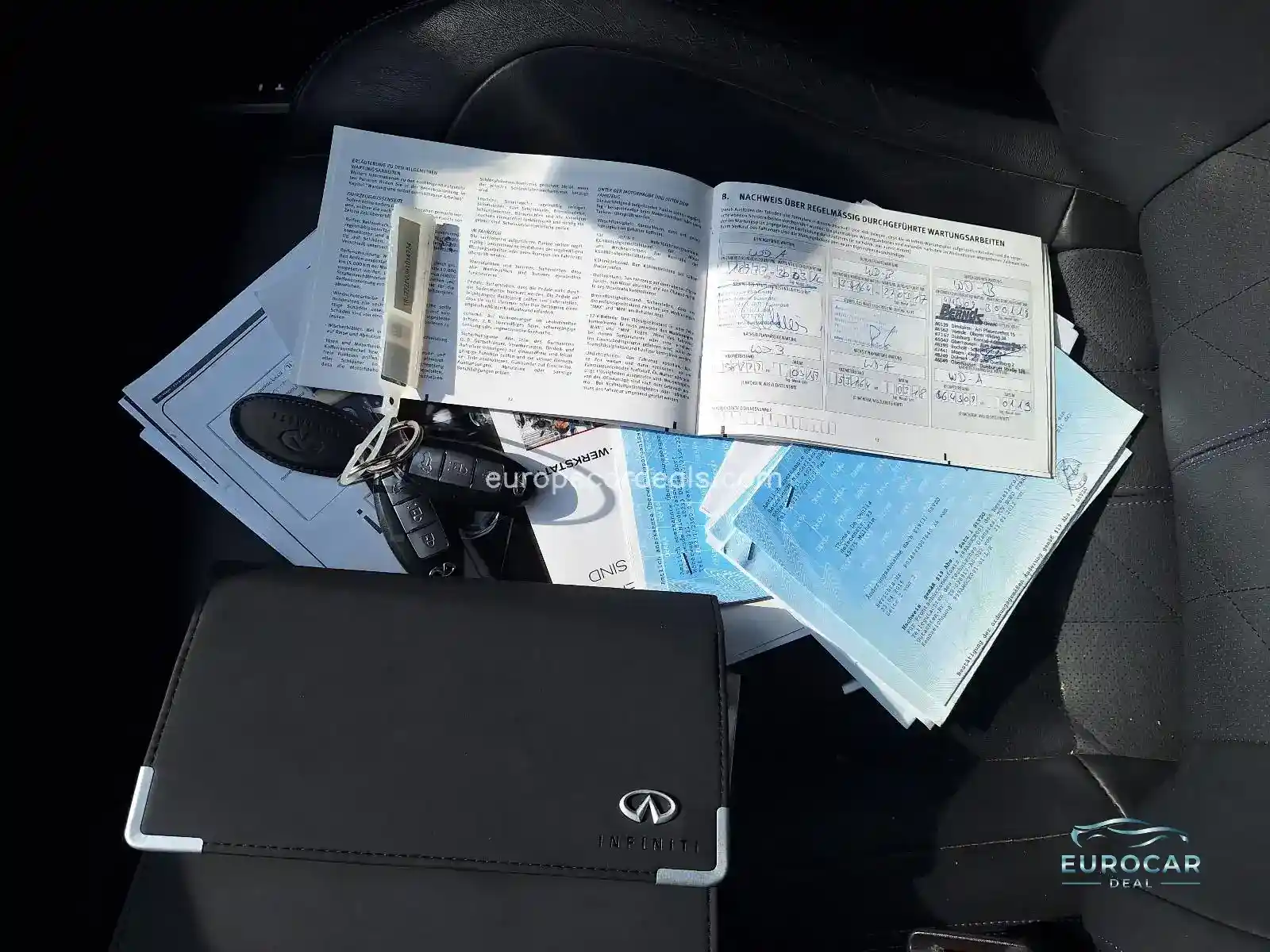Infiniti QX70
