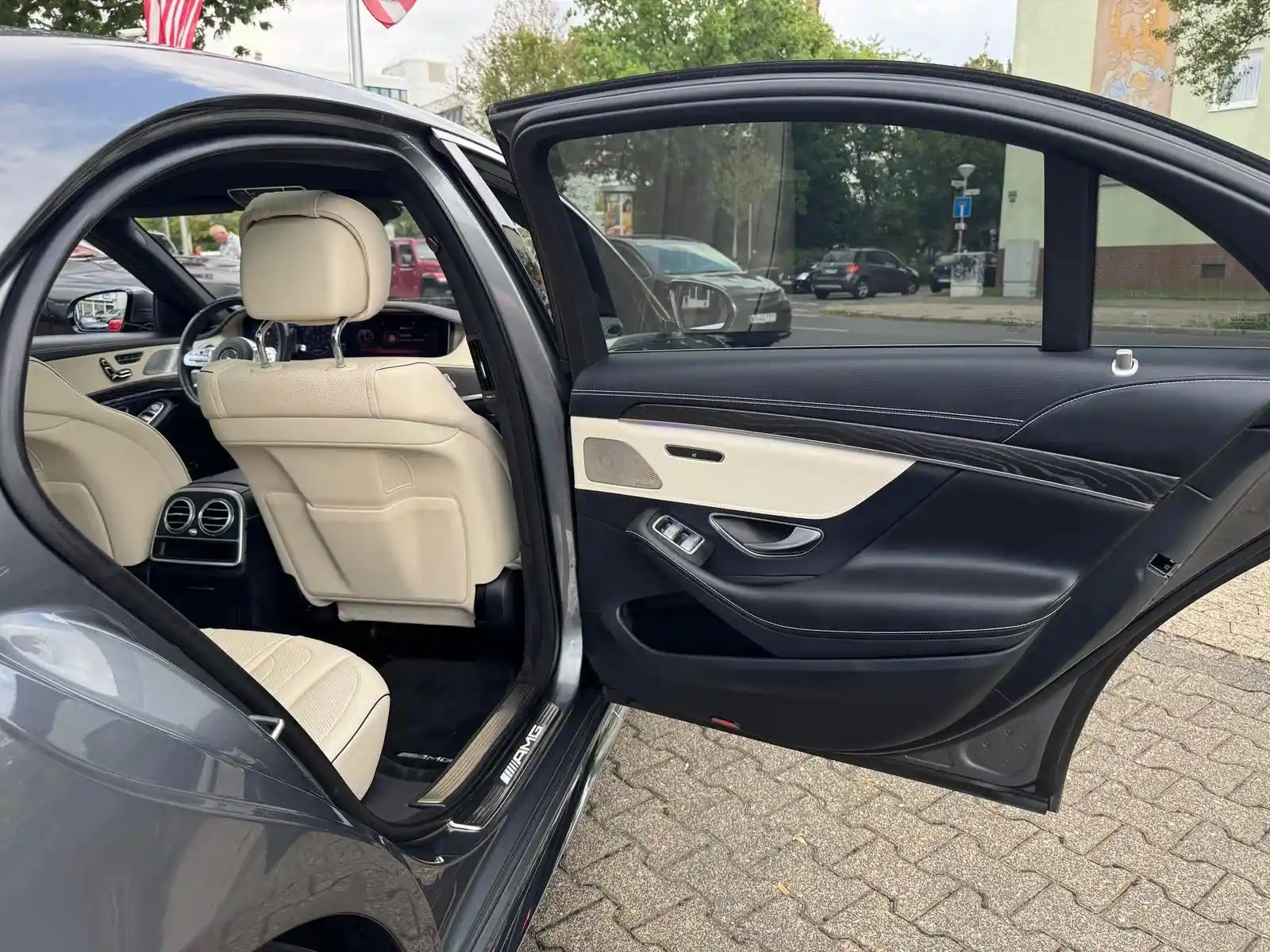 Mercedes-Benz S 63 AMG