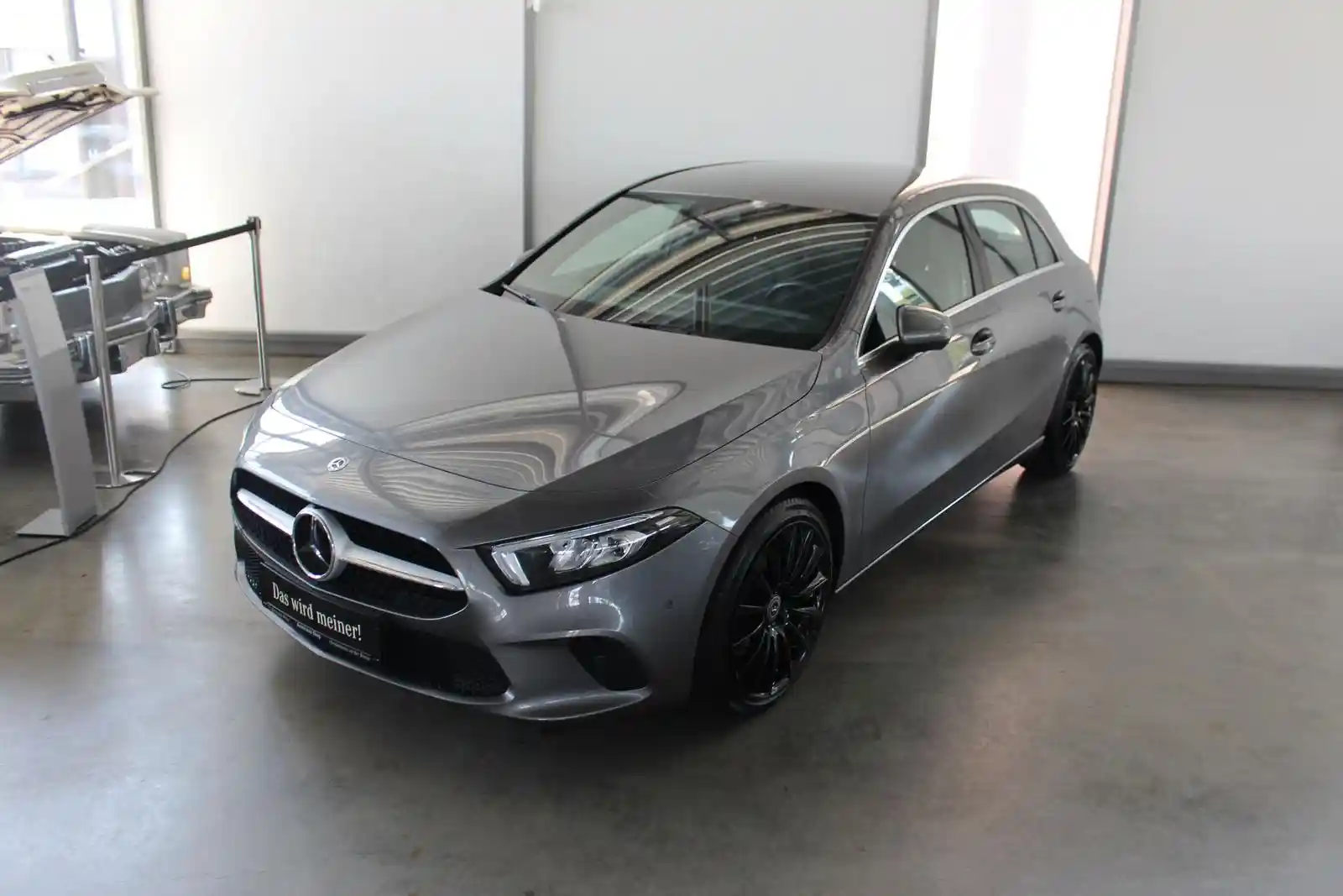 Mercedes-Benz A 220