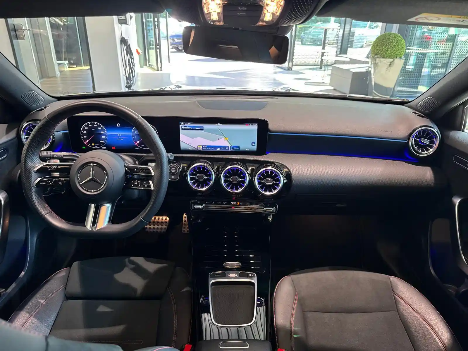 Mercedes-Benz A 200