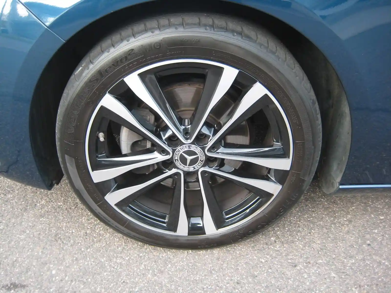 Mercedes-Benz B 200