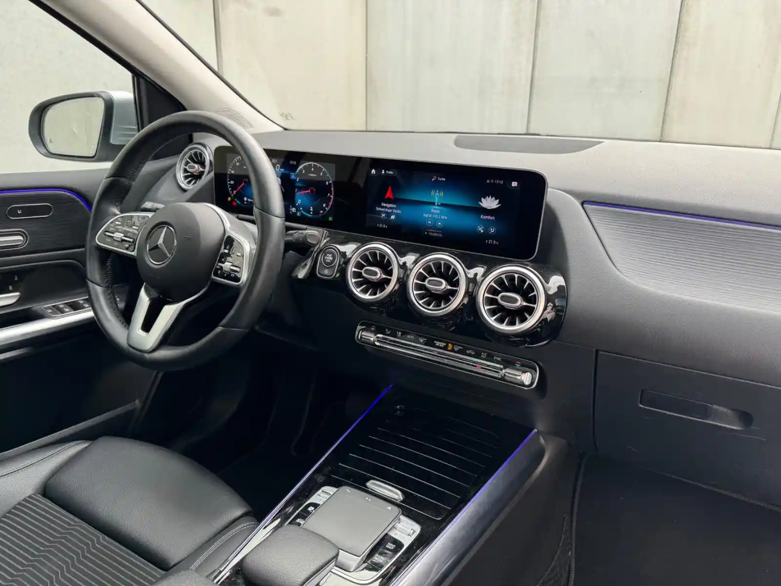 Mercedes-Benz B 200