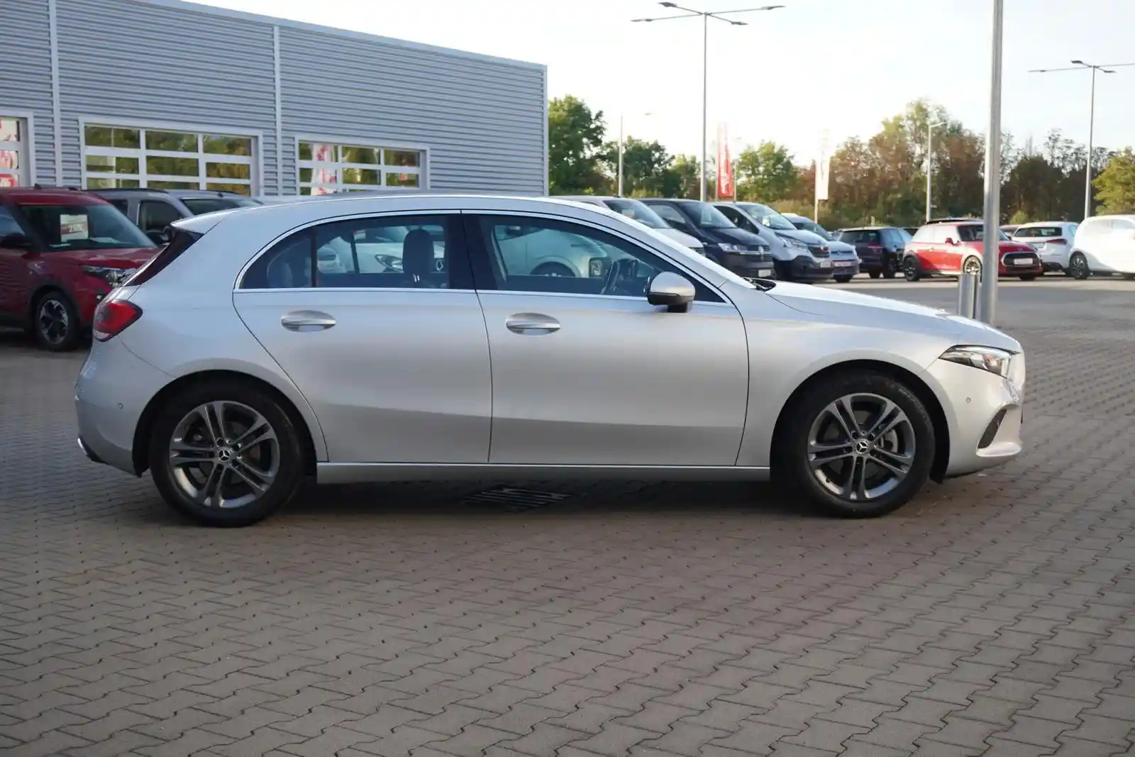 Mercedes-Benz A 200