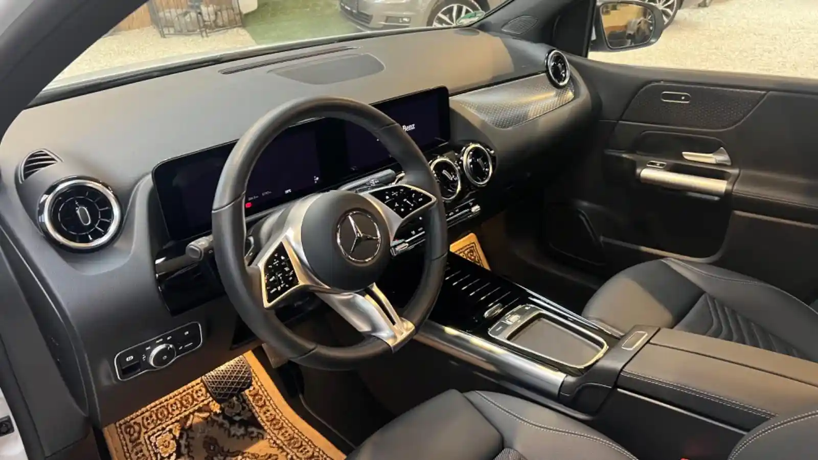 Mercedes-Benz B 200
