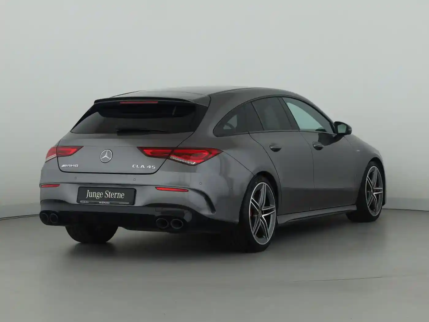 Mercedes-Benz CLA 45 AMG Shooting Brake