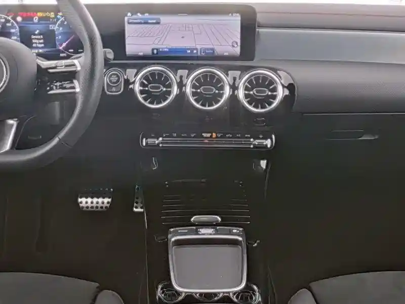 Mercedes-Benz CLA 200 Shooting Brake