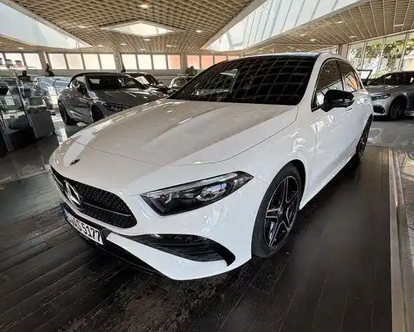 Mercedes-Benz A 200