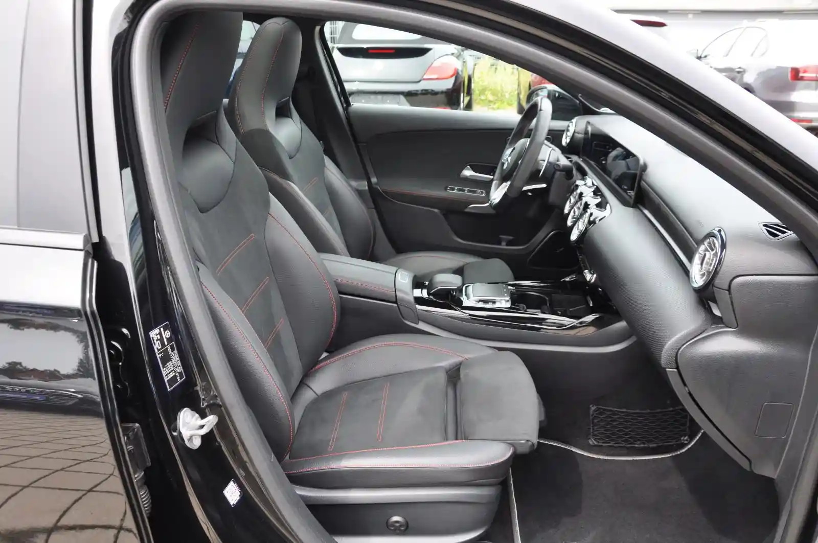 Mercedes-Benz A 35 AMG