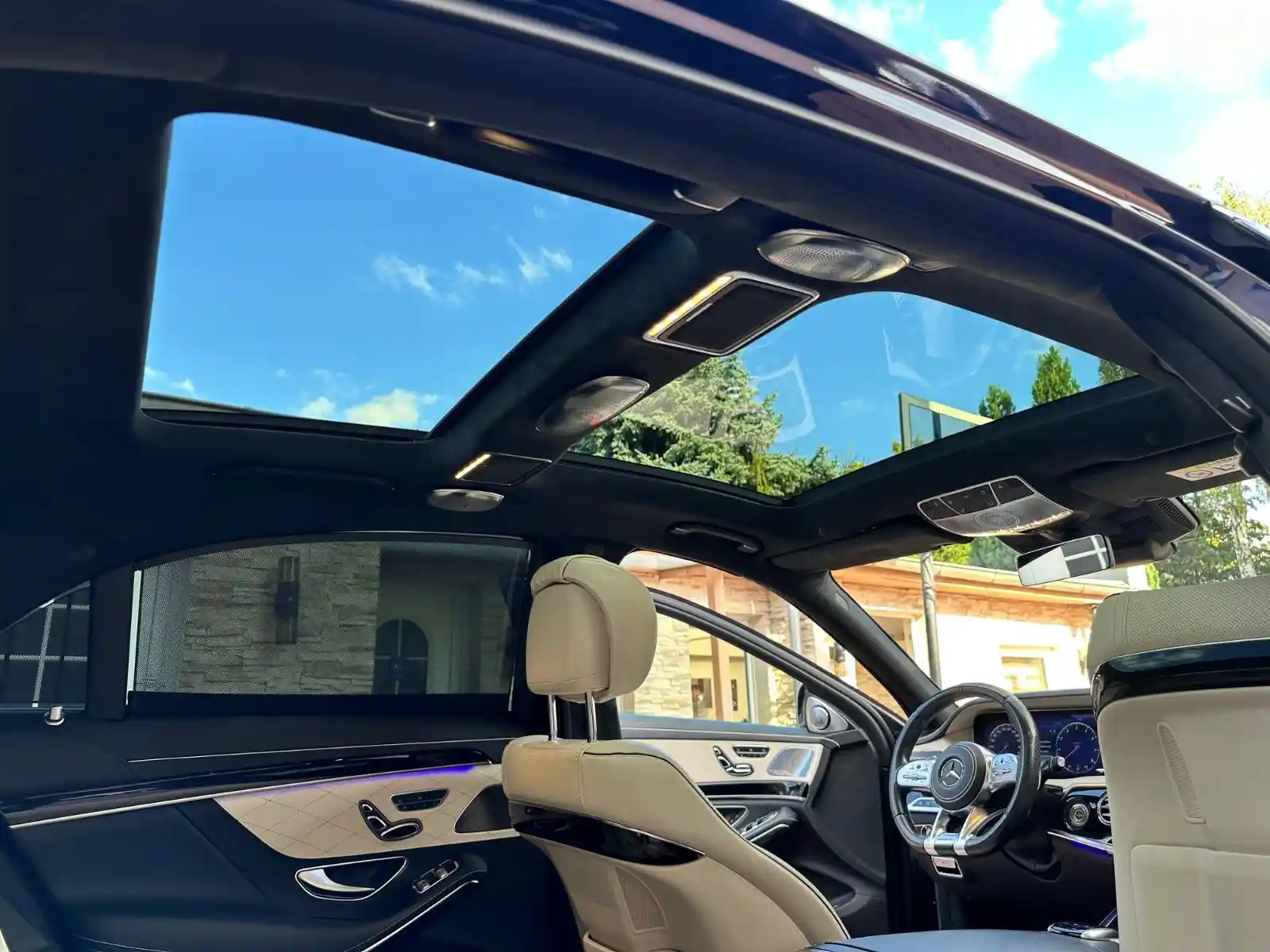 Mercedes-Benz S 560