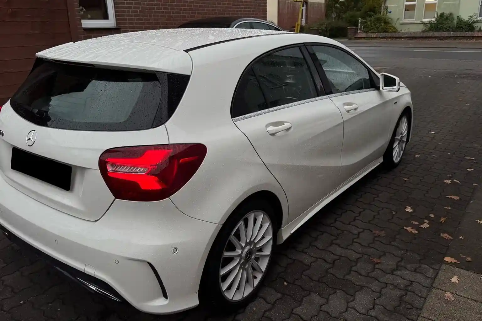 Mercedes-Benz A 180