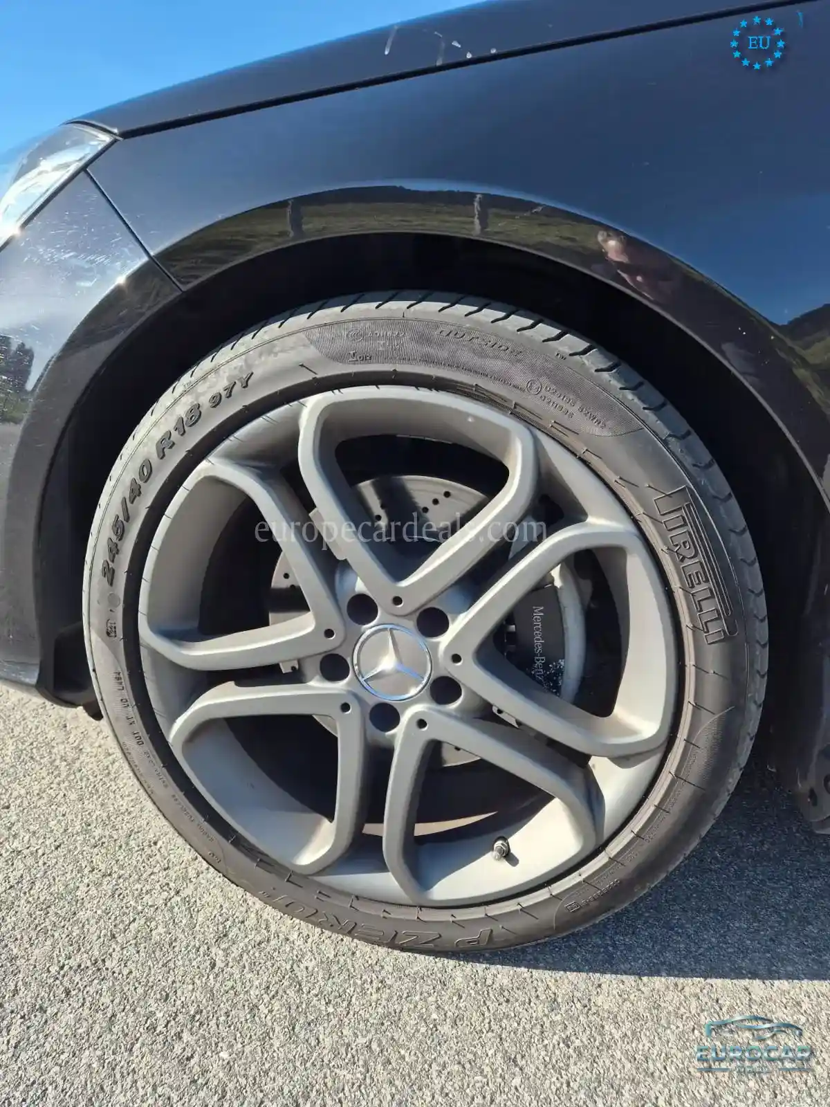 Mercedes-Benz E 200