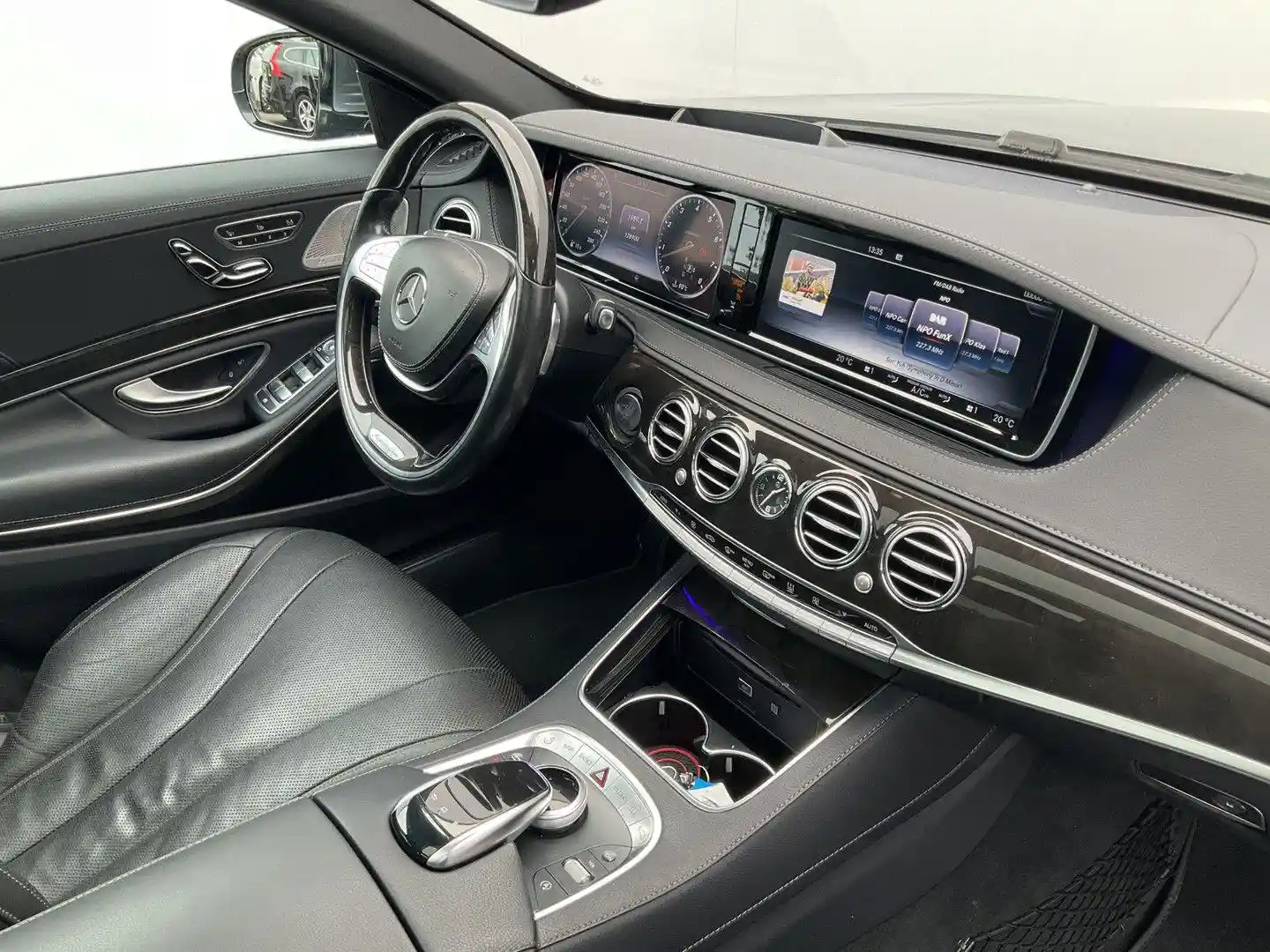 Mercedes-Benz S 400
