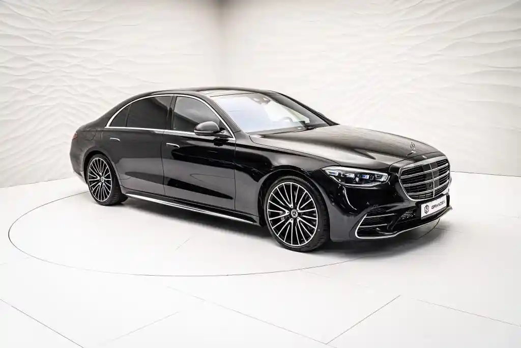 Mercedes-Benz S 400