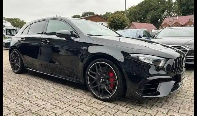 Mercedes-Benz A 45 AMG