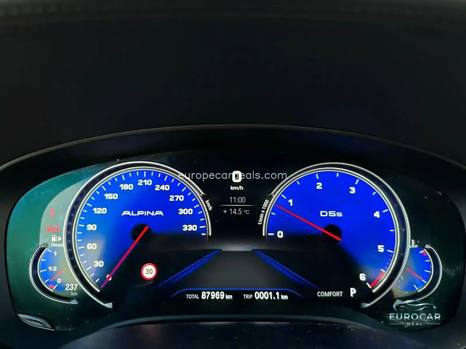 BMW M550