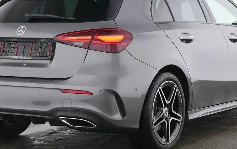 Mercedes-Benz A 200