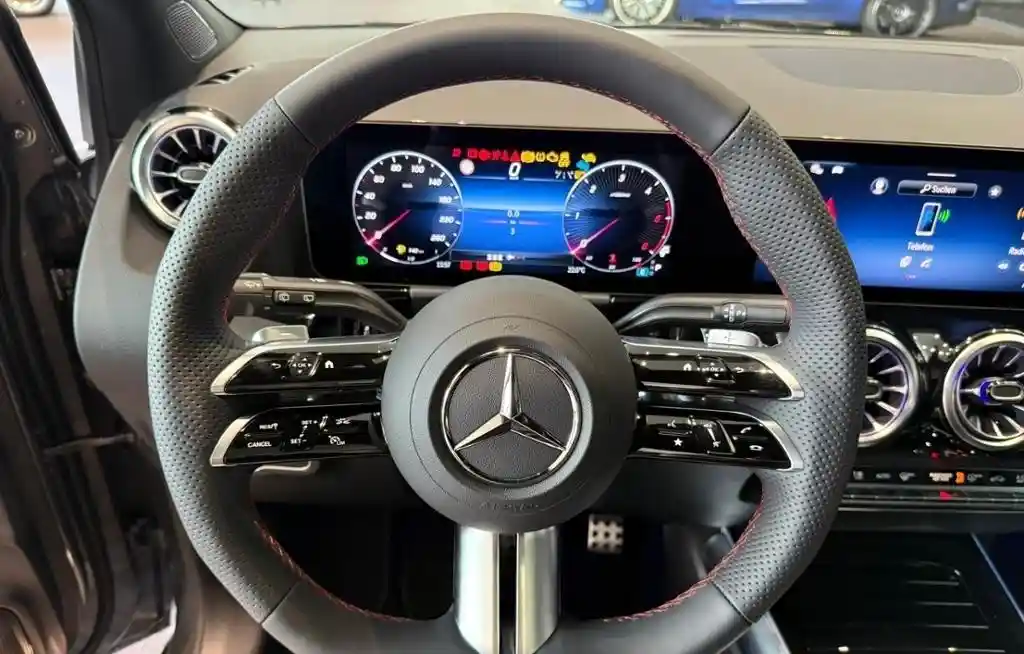 Mercedes-Benz B 200