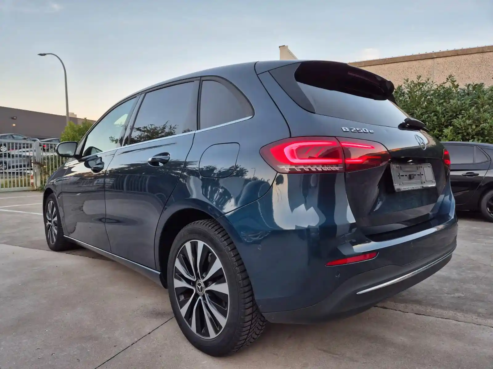 Mercedes-Benz B 250