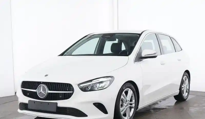 Mercedes-Benz B 220