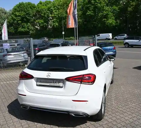 Mercedes-Benz A 200