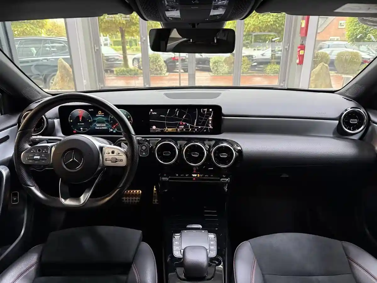Mercedes-Benz A 250