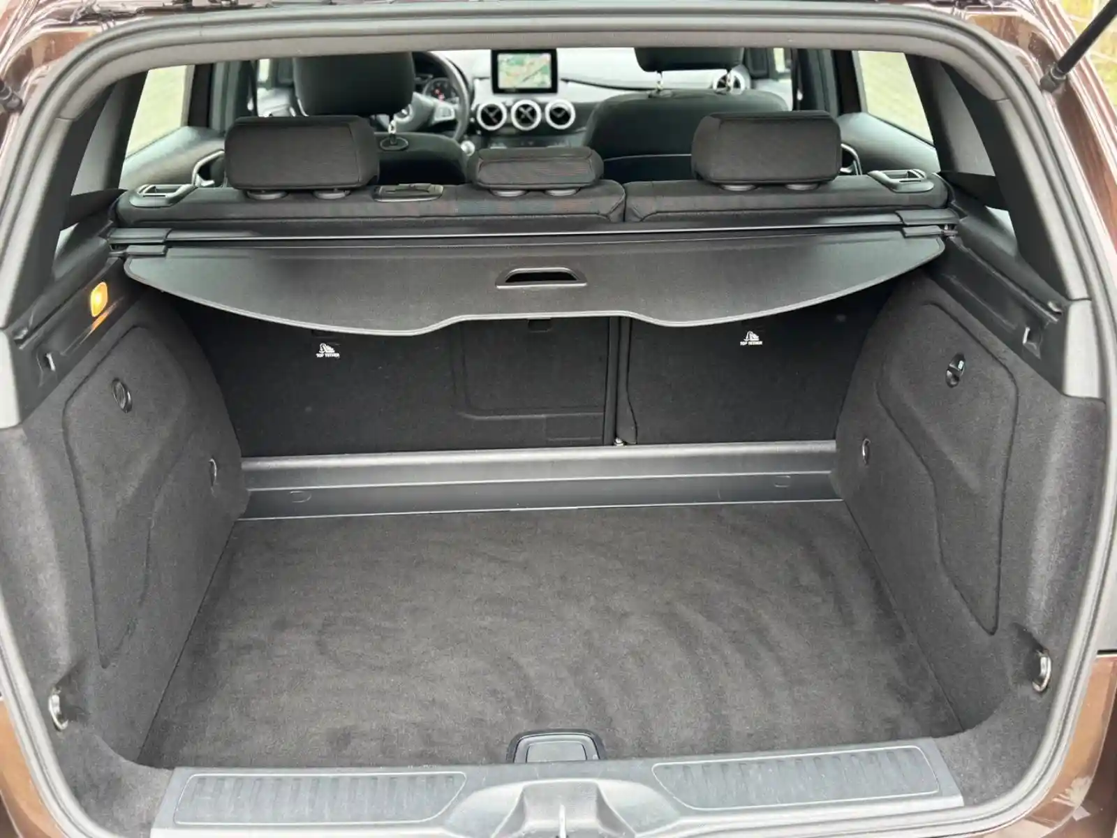Mercedes-Benz B 220